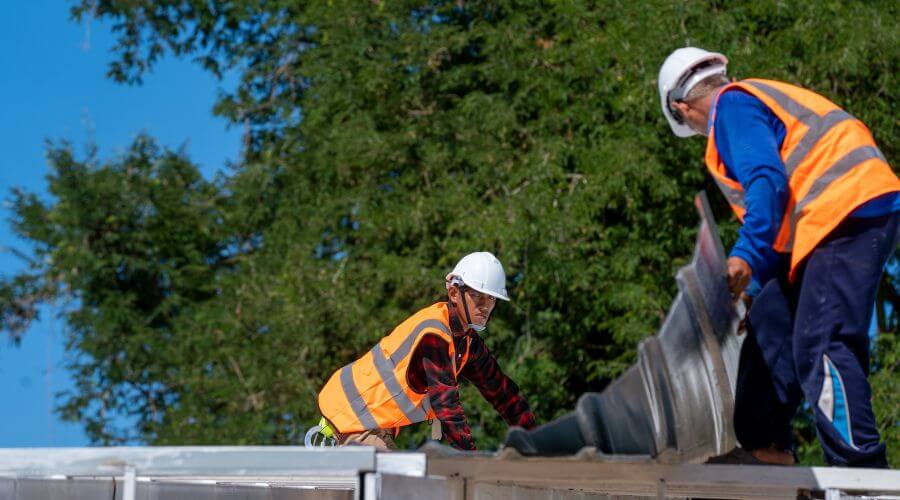 Professional residential roofers in Colona, IL